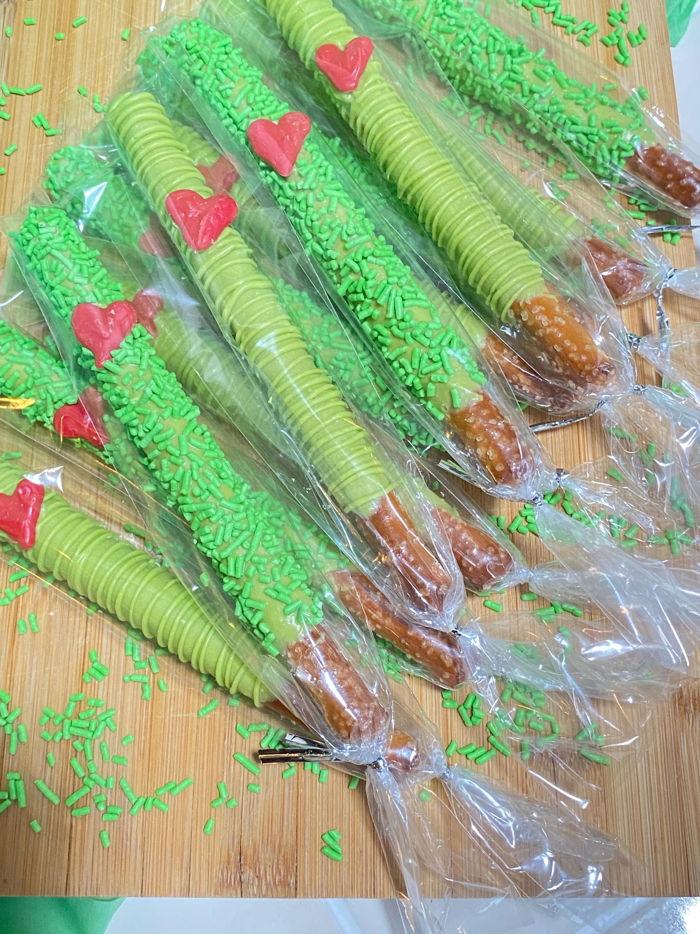 Christmas Grinch Chocolate Covered Pretzel Rods