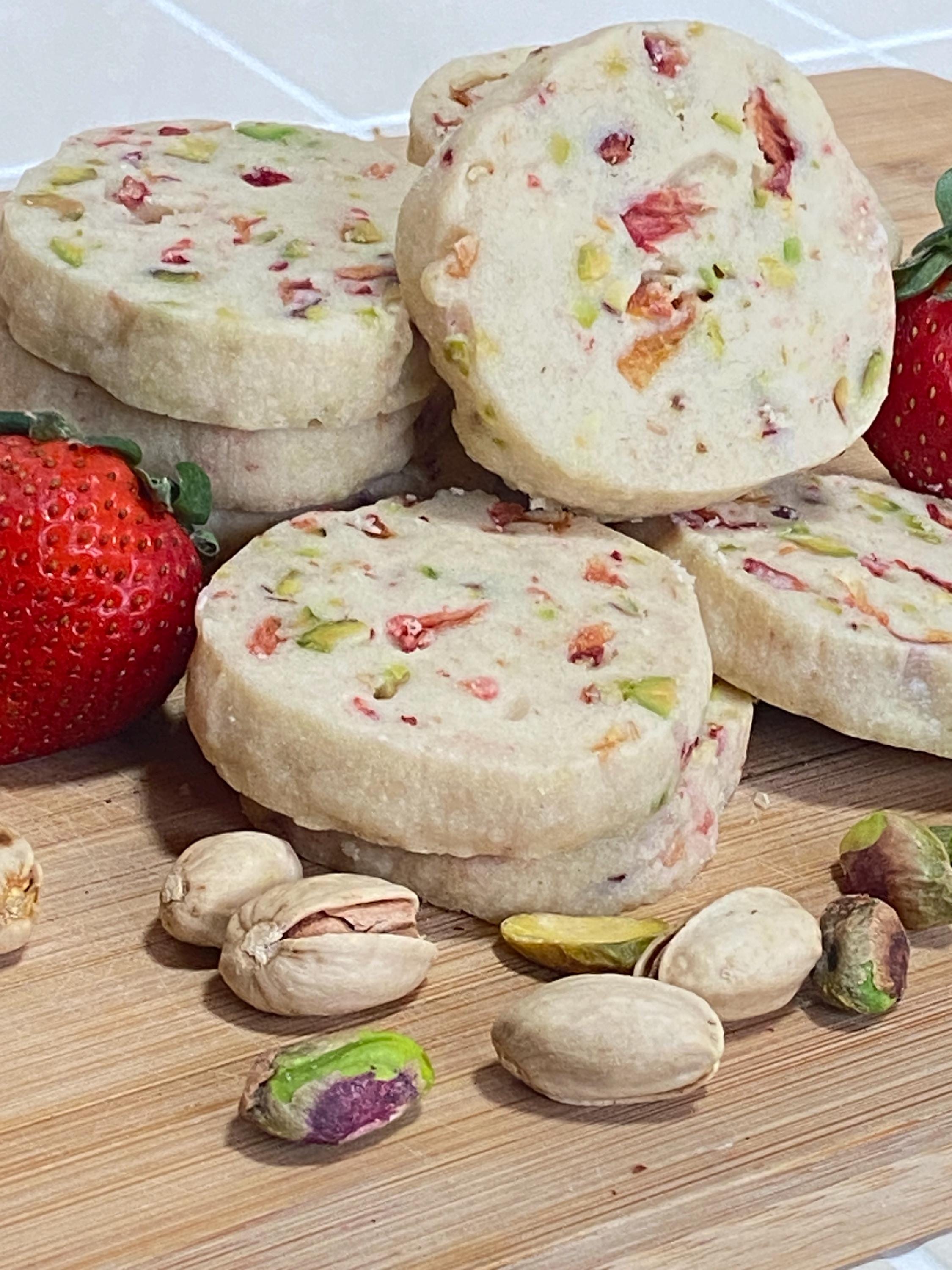 Handcrafted Strawberry Pistachio Shortbread Cookies – Gift-Ready Pack