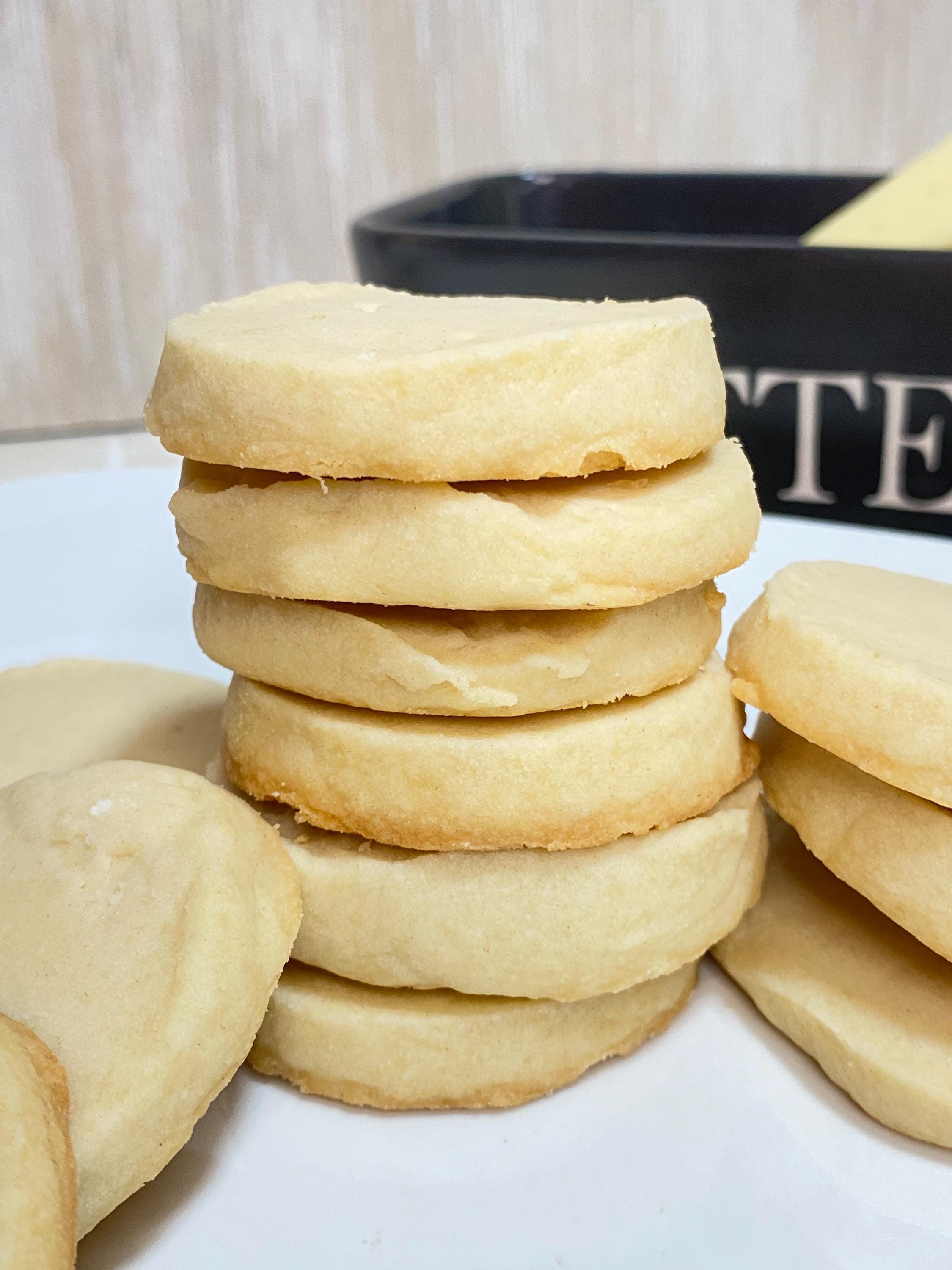 Handcrafted Buttery Shortbread Cookies – Gift-Ready Pack