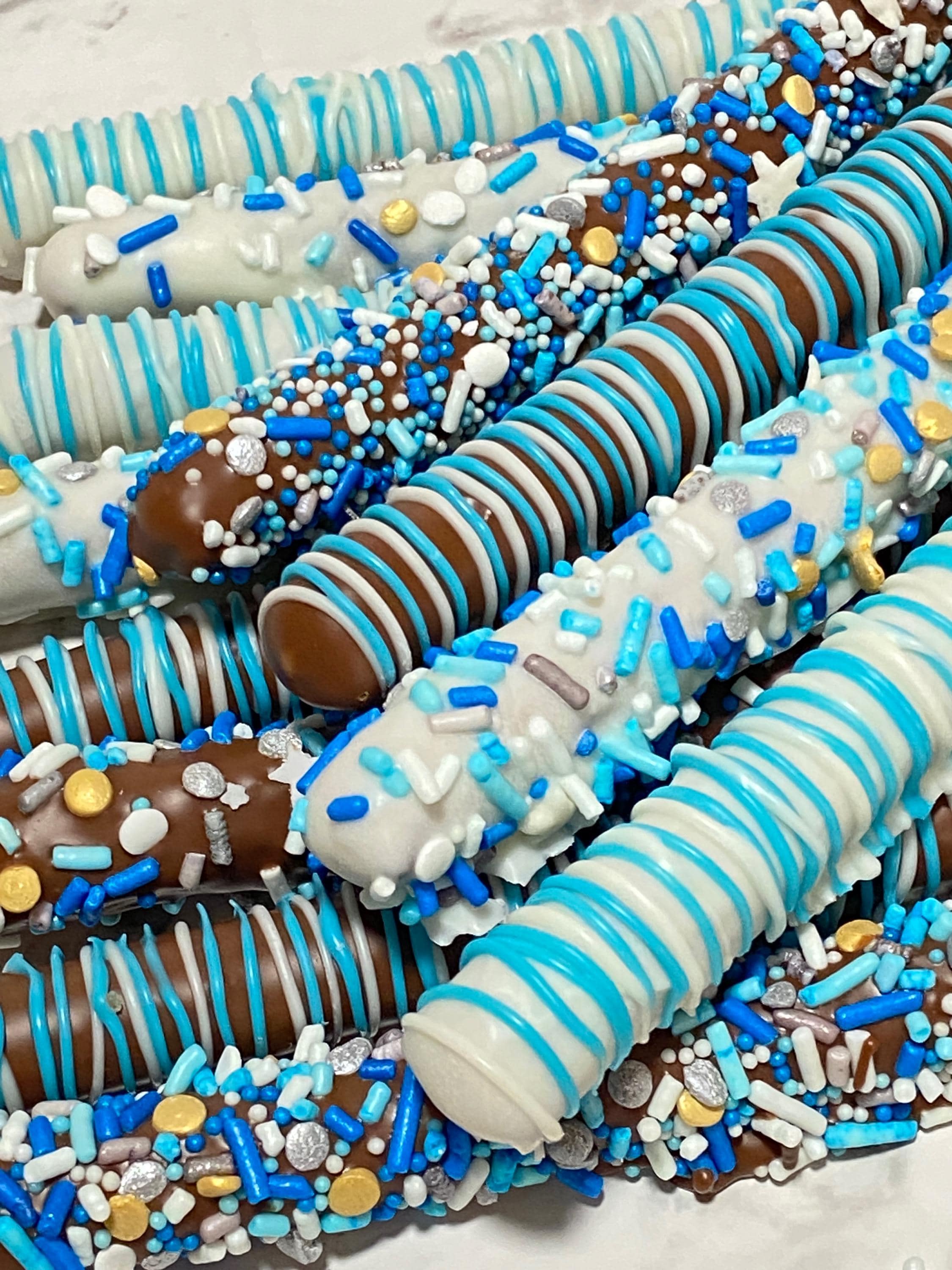 Blue Theme Chocolate Covered Pretzel Rods